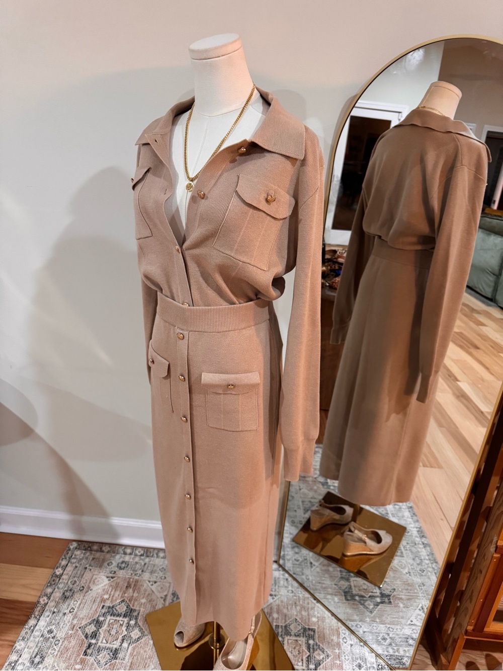 Commense neutral knit skirt set